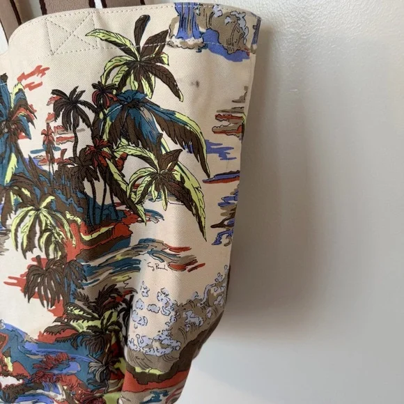 TORY BURCH Gracie Printed Canvas Tote in Postcard from Hawaii - Picture 10 of 12